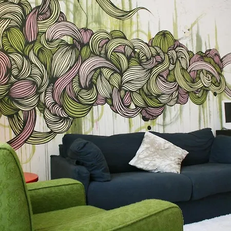 Bed & Breakfast Bad - And Design CTA
